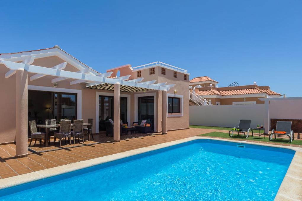 Villa With Private Pool, Near Beach And Golf Caleta De Fuste- Villa Charlotte Коста-де-Антигуа Экстерьер фото