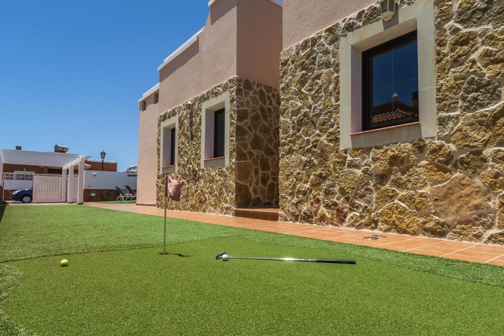 Villa With Private Pool, Near Beach And Golf Caleta De Fuste- Villa Charlotte Коста-де-Антигуа Экстерьер фото