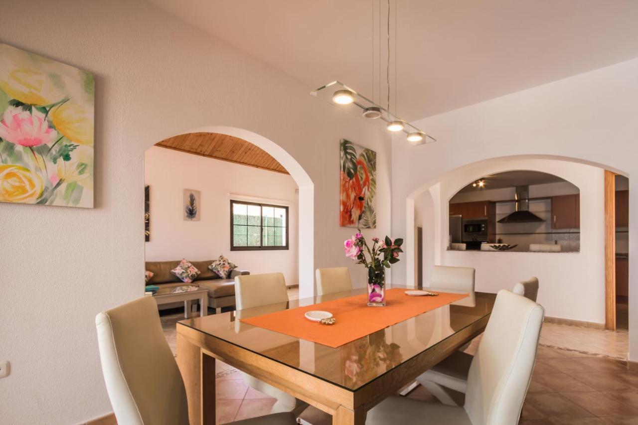 Villa With Private Pool, Near Beach And Golf Caleta De Fuste- Villa Charlotte Коста-де-Антигуа Экстерьер фото
