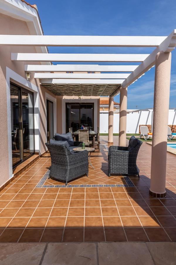 Villa With Private Pool, Near Beach And Golf Caleta De Fuste- Villa Charlotte Коста-де-Антигуа Экстерьер фото