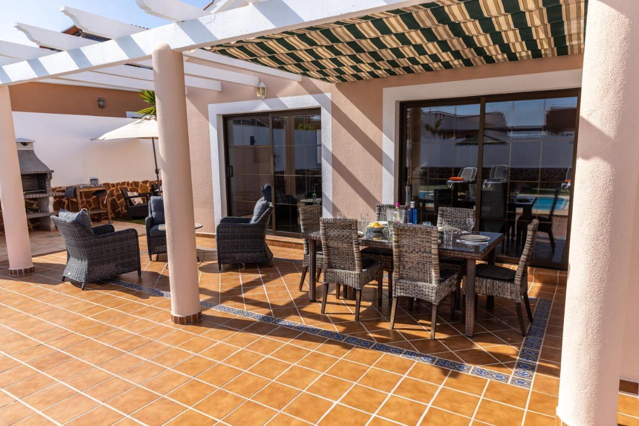 Villa With Private Pool, Near Beach And Golf Caleta De Fuste- Villa Charlotte Коста-де-Антигуа Экстерьер фото